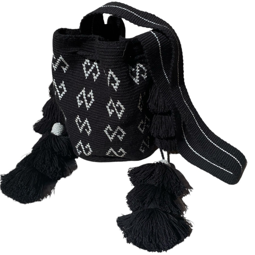 Black & silver handmade/woven Natasha Colombian bucket bag with tassels